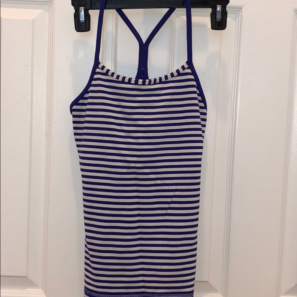 Lululemon blue/white striped tank shelf bra size 4